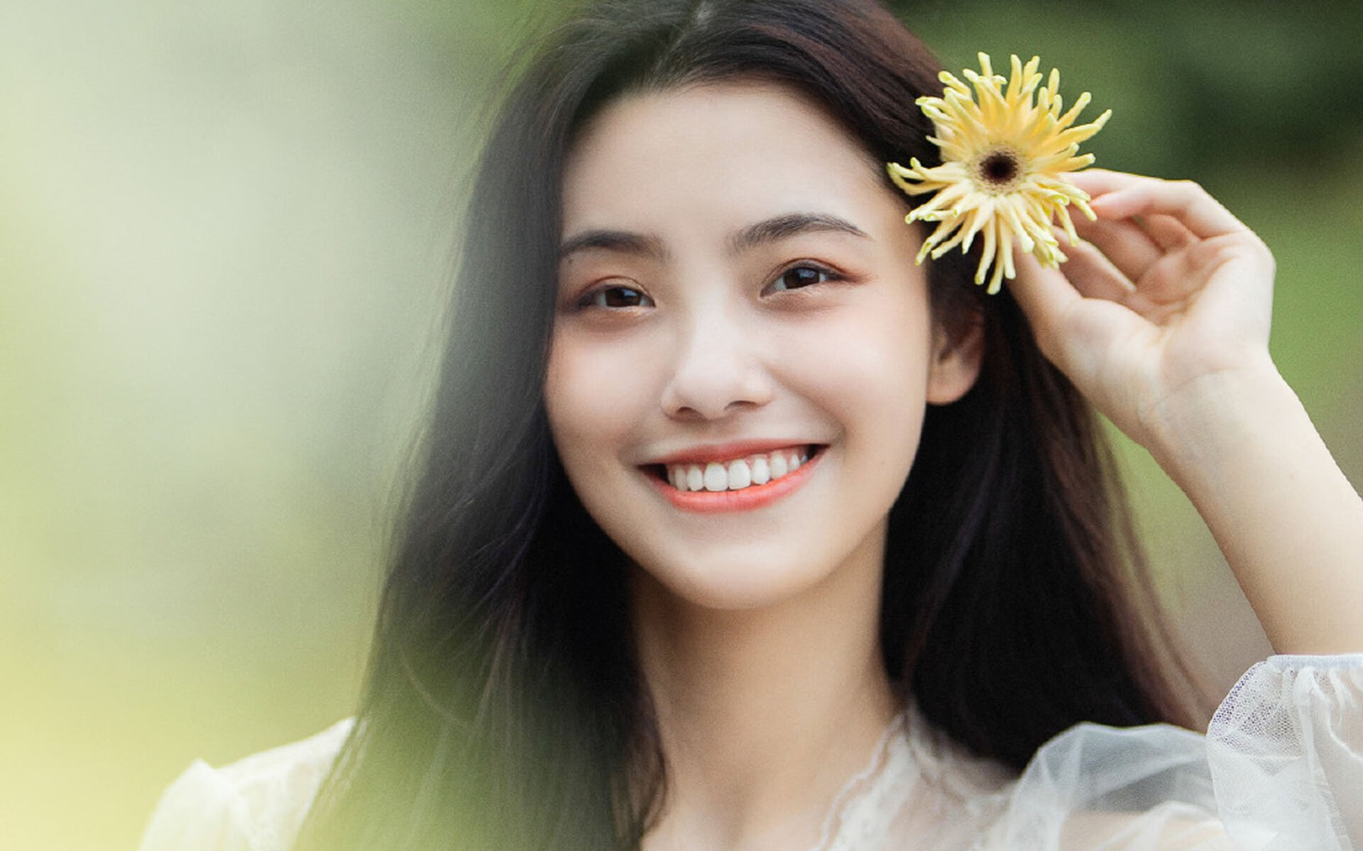 德甲狂战，比分4-3，比赛中明星前锋两球，关键数据：角球12个，传球成功率85%